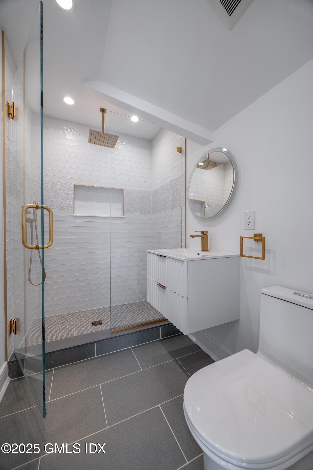 20 Sound Beach Avenue