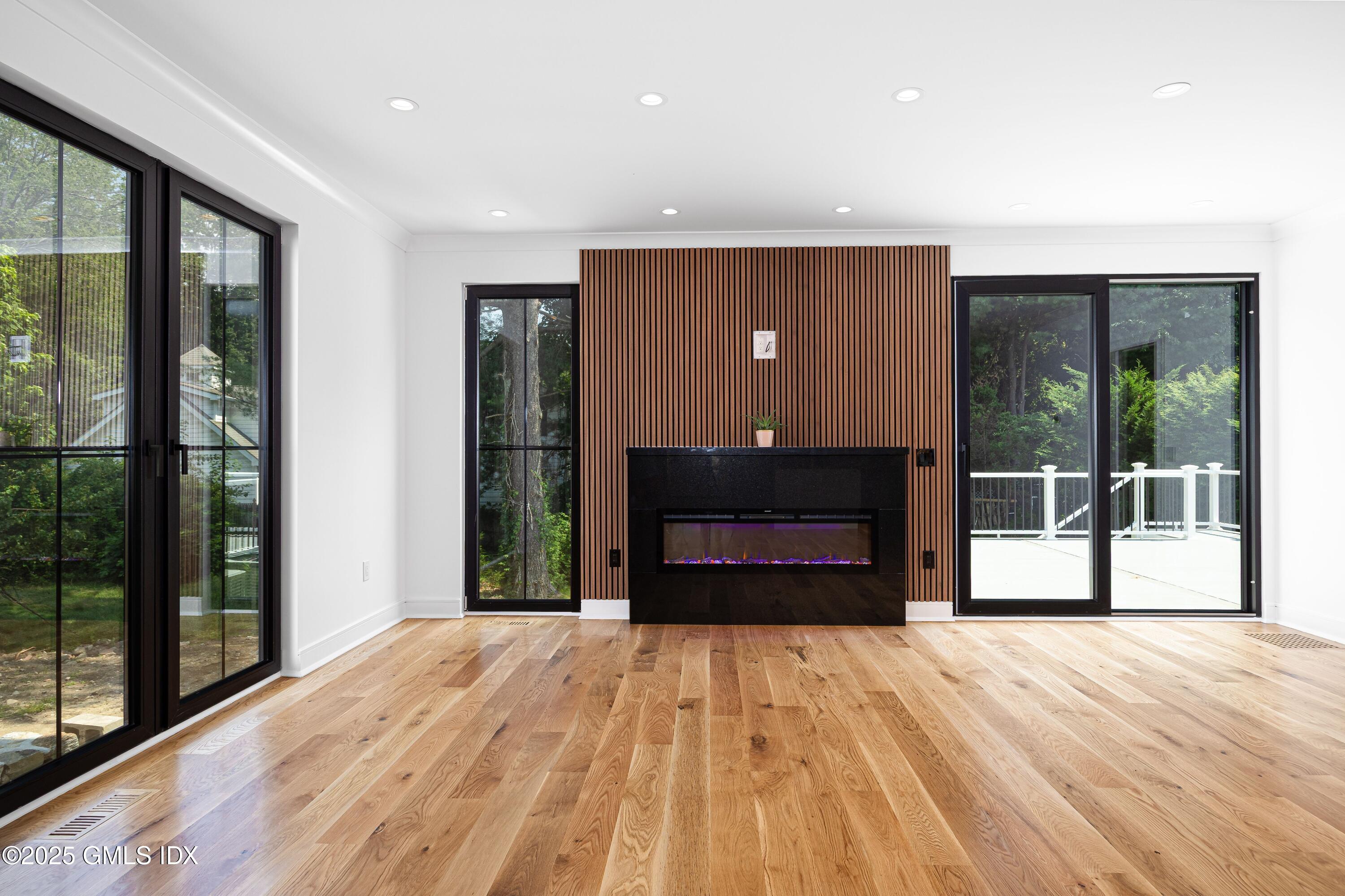 20 Sound Beach Avenue