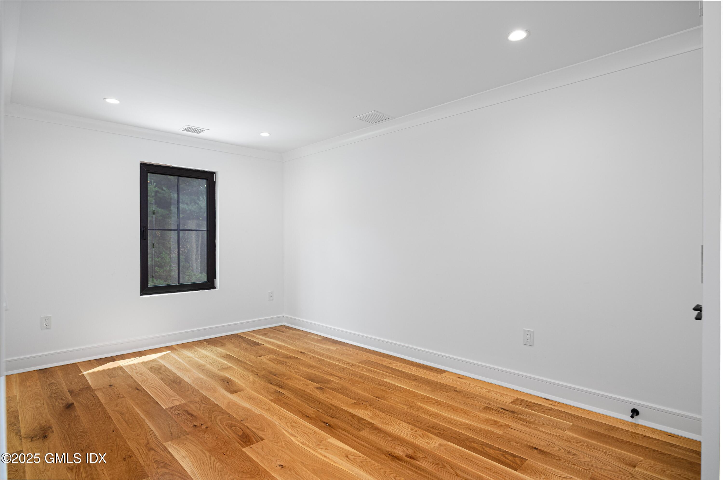 20 Sound Beach Avenue