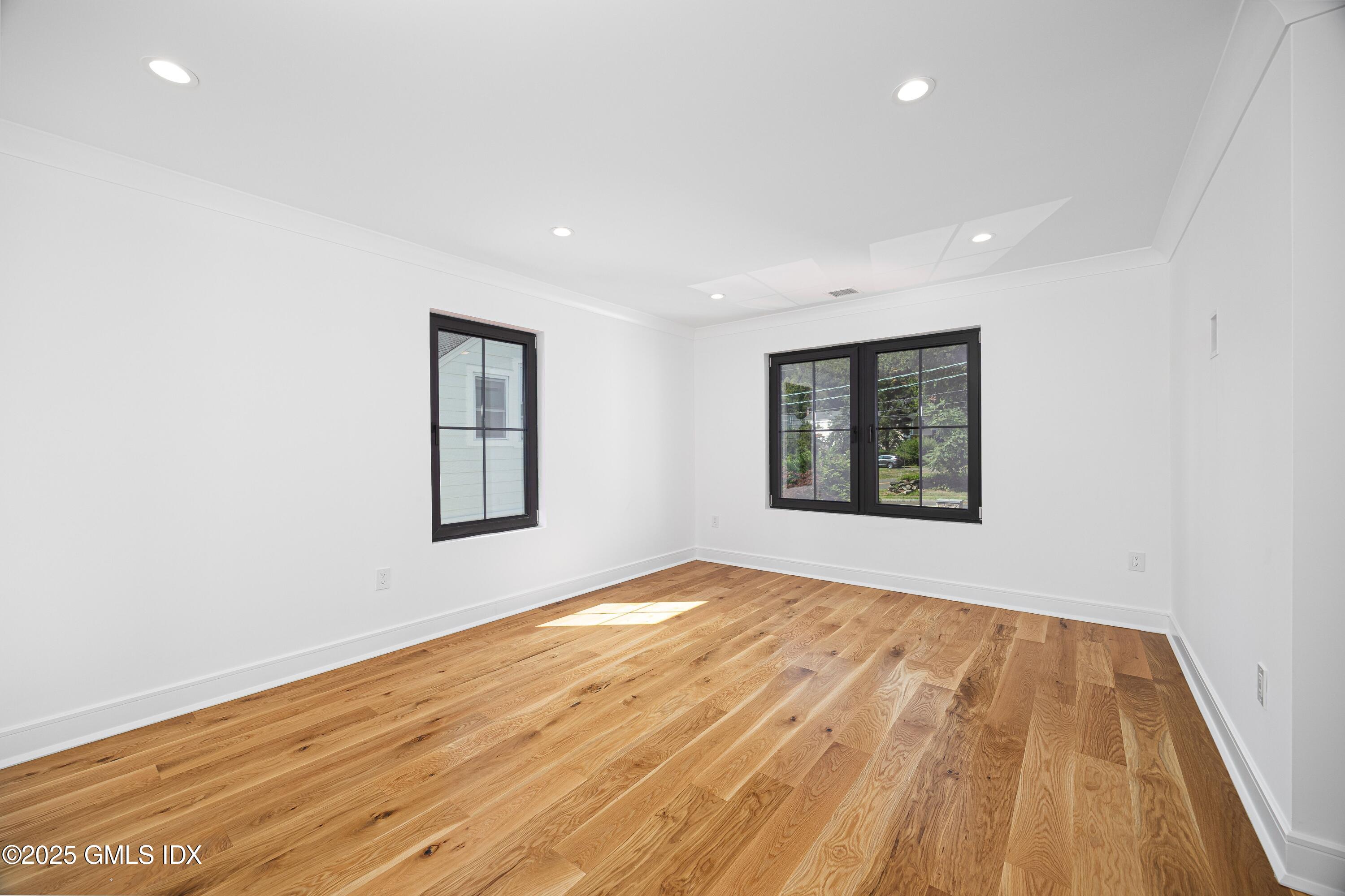 20 Sound Beach Avenue