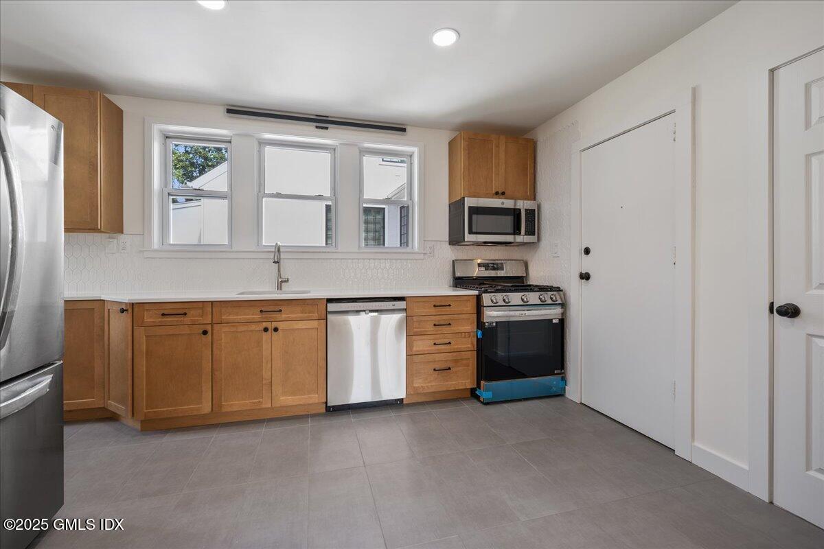 46 RICHLAND Road, 2