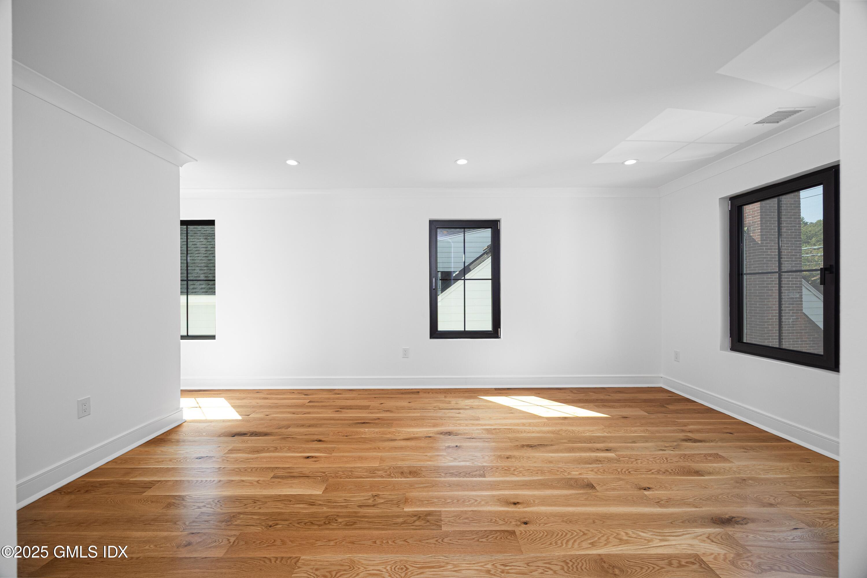 20 Sound Beach Avenue