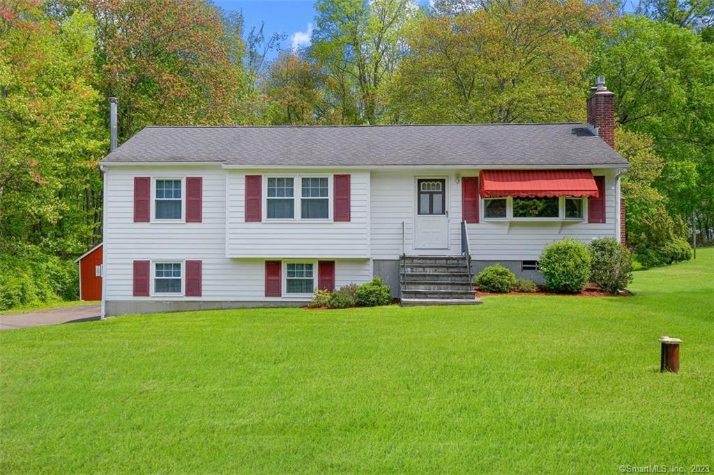 11 West Lake Shore Drive