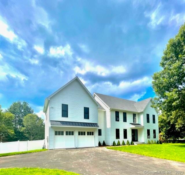 153 Compo Road North