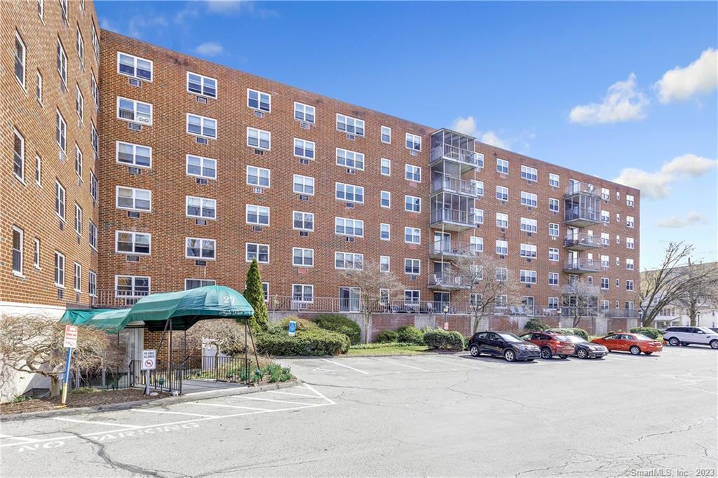 27 Northill Street 4E