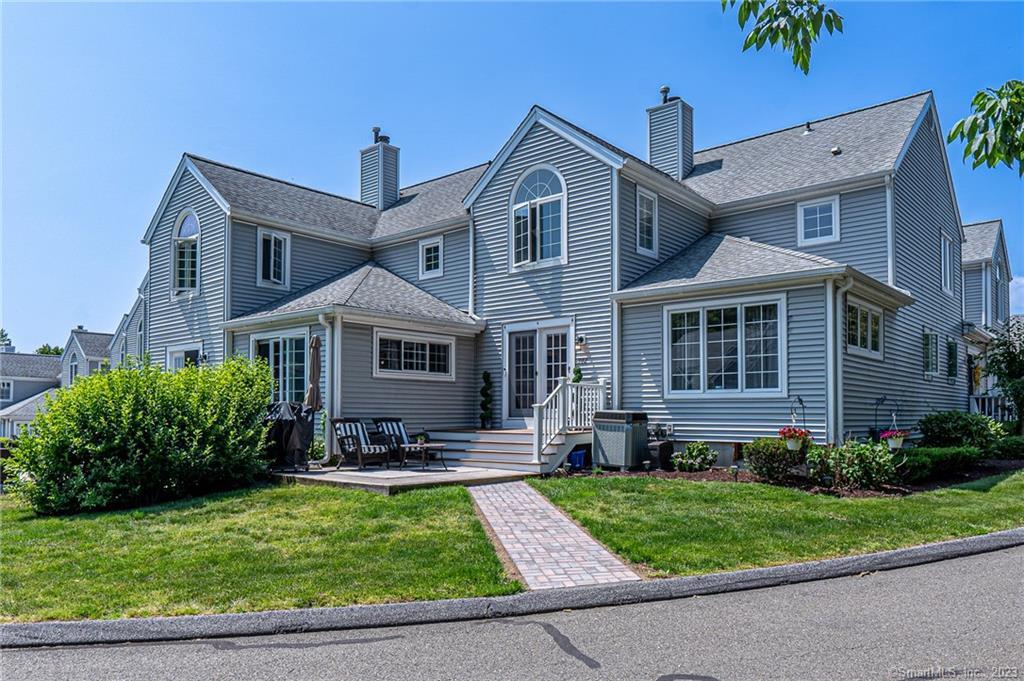 302 Hickory Woods Lane 302