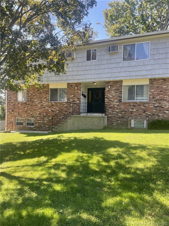 711 Black Rock Turnpike 1