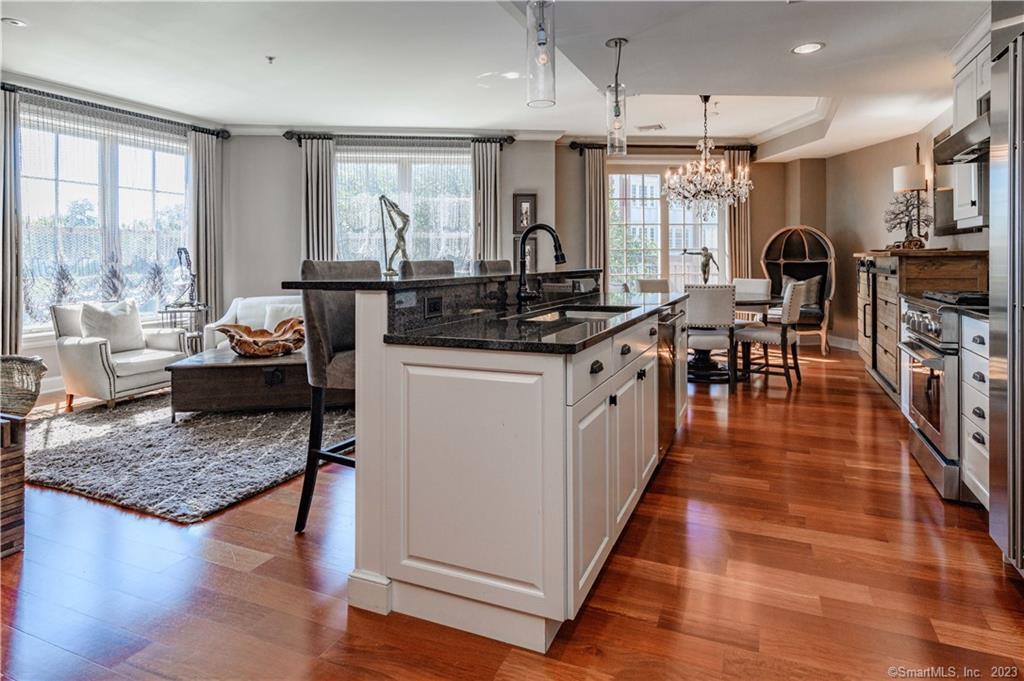 85 Memorial Road 201