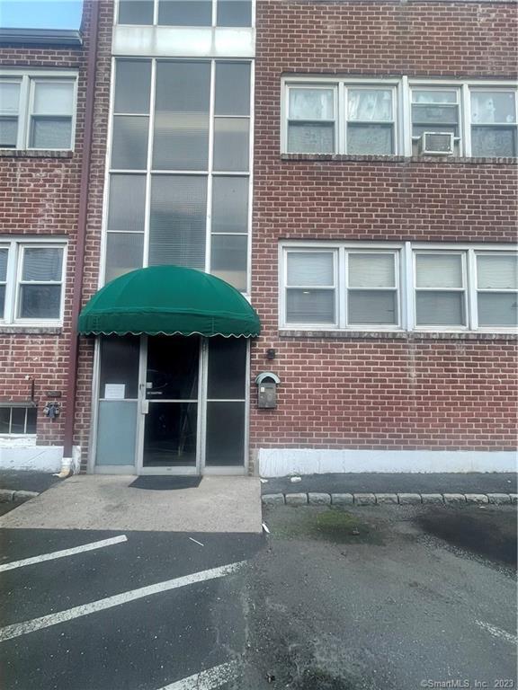 324 Strawberry Hill Avenue B106