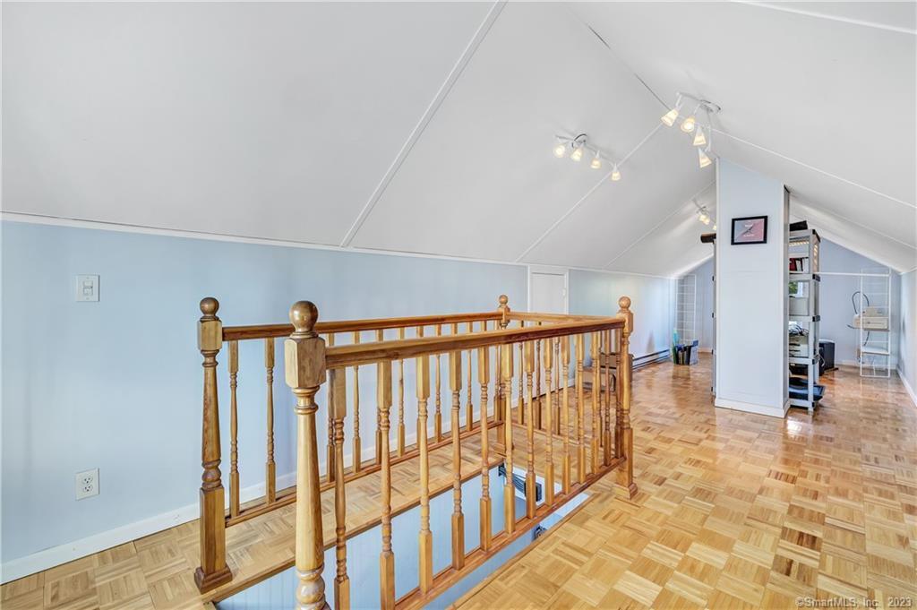 1004 Stratford Road