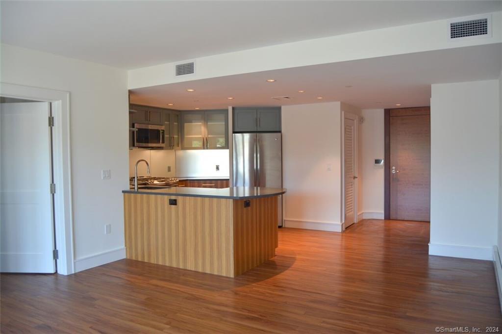 5 Church Lane 405