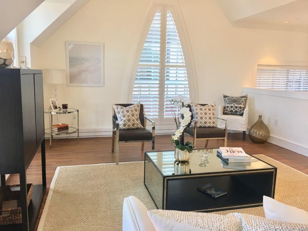 5 Church Lane 201 / The Jesup