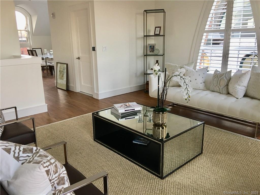 5 Church Lane 201 / The Jesup