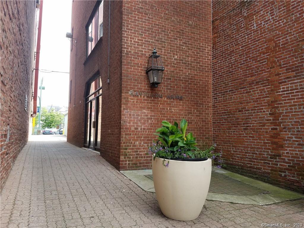 94 Washington Street 10