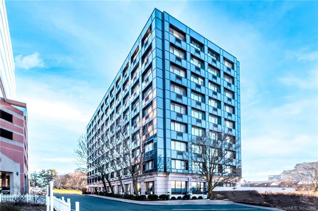 300 Broad Street 606