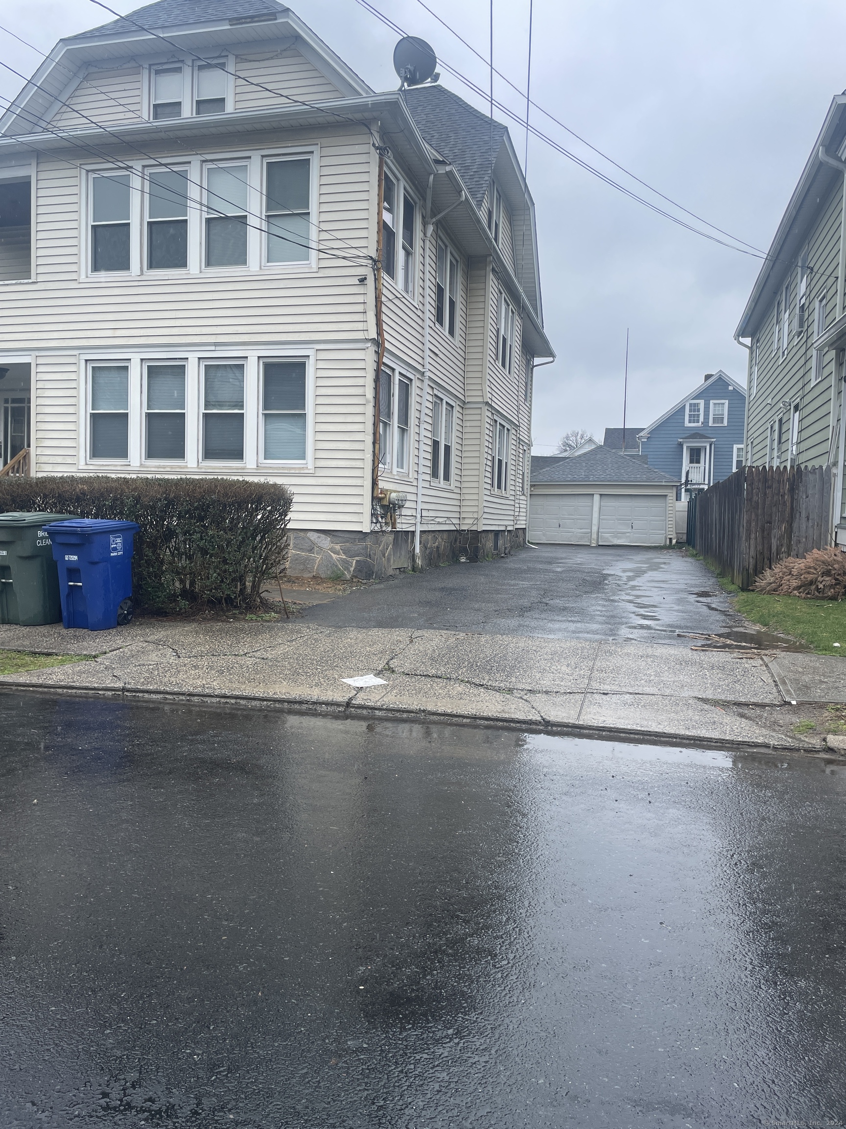 170 Livingston Place 1