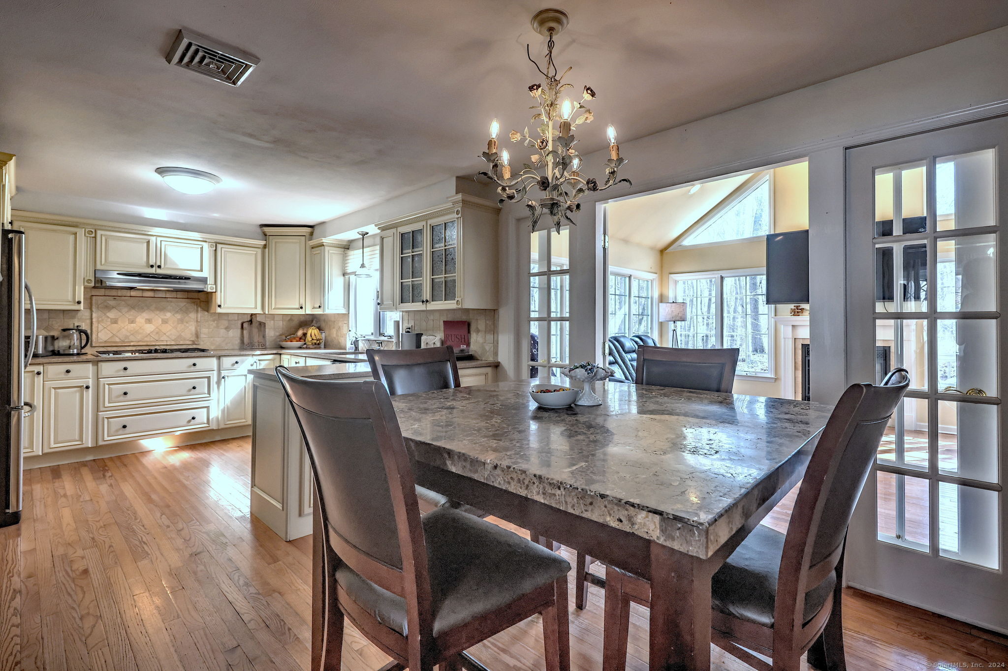 62 Teeter Rock Road
