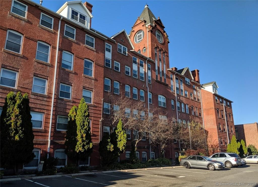 75 Wheeler Avenue 307