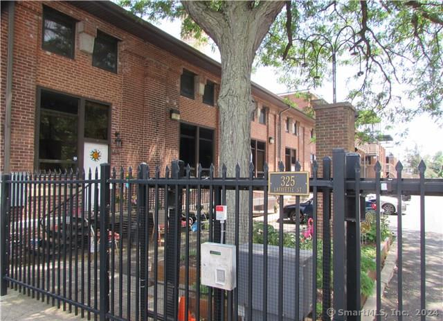 325 Lafayette Street 4102