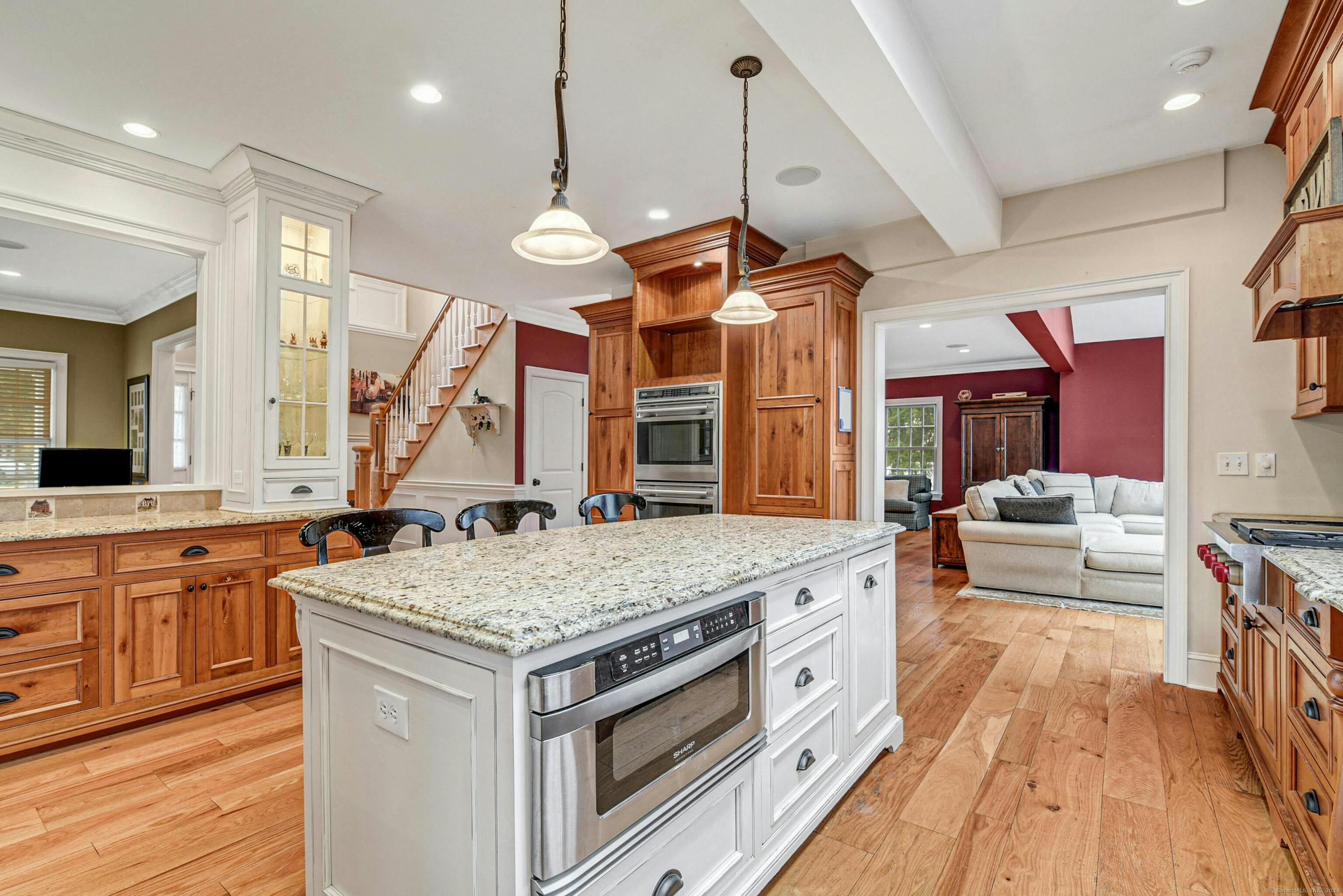 129 West Meadow Road