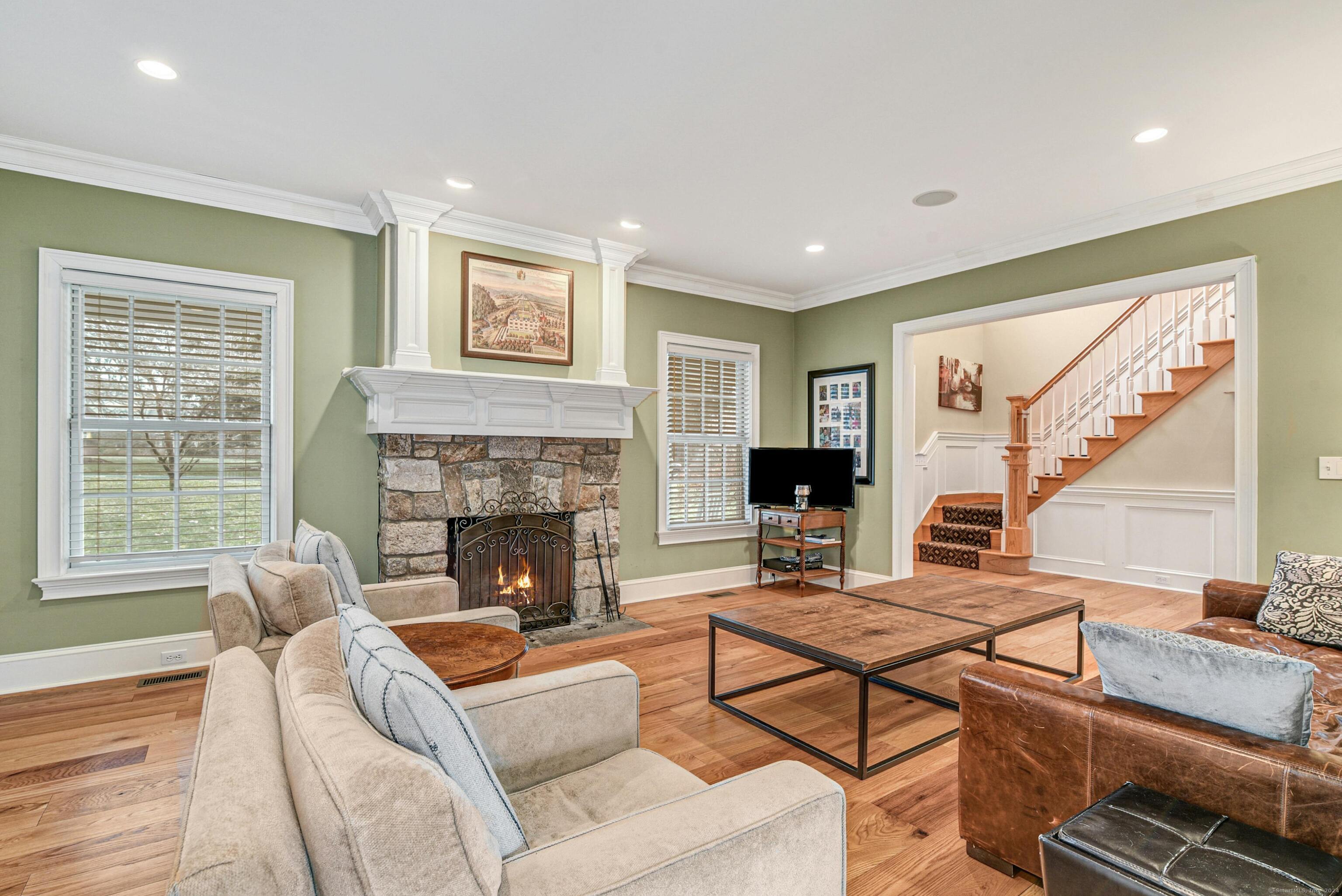 129 West Meadow Road