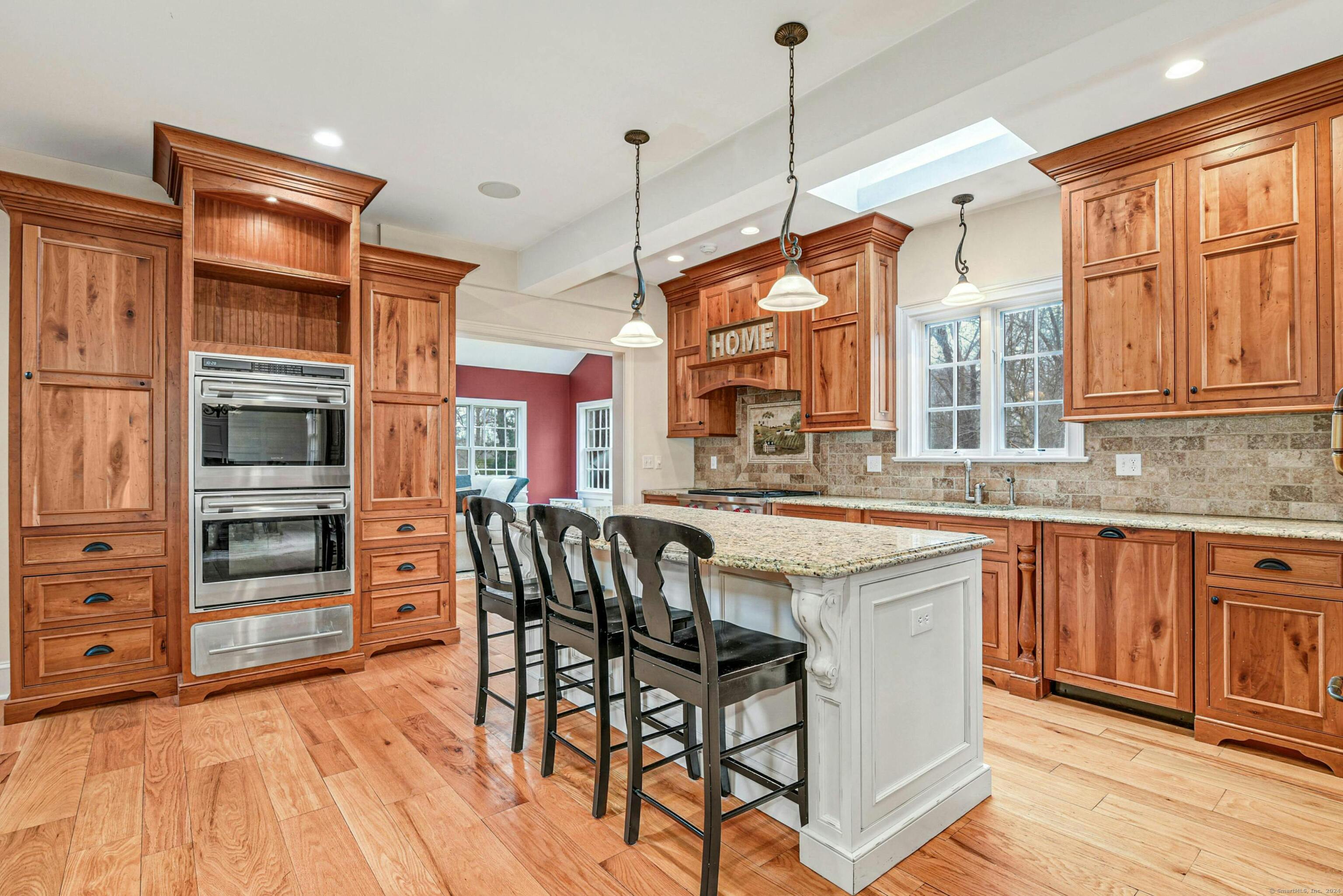 129 West Meadow Road
