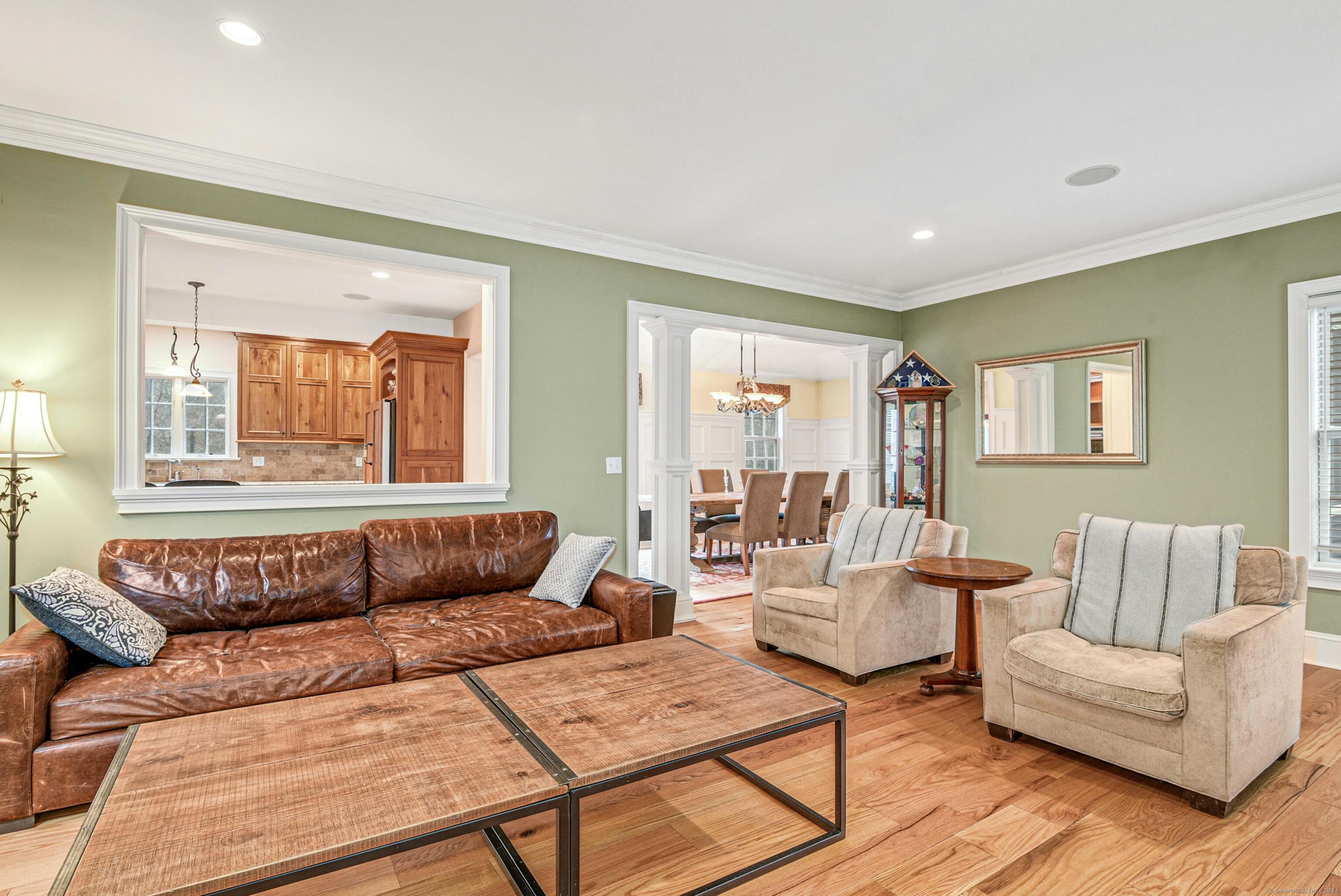129 West Meadow Road