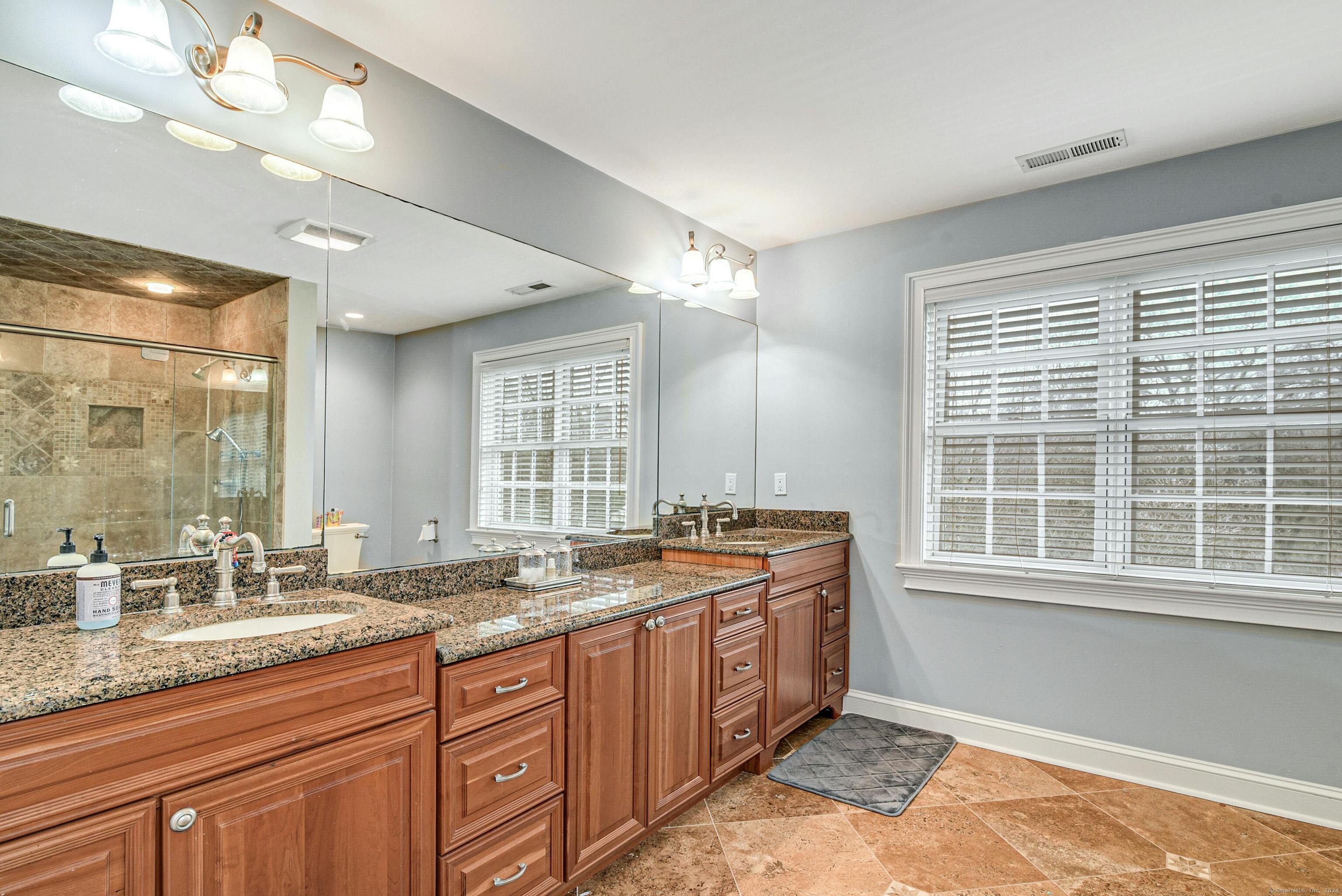 129 West Meadow Road