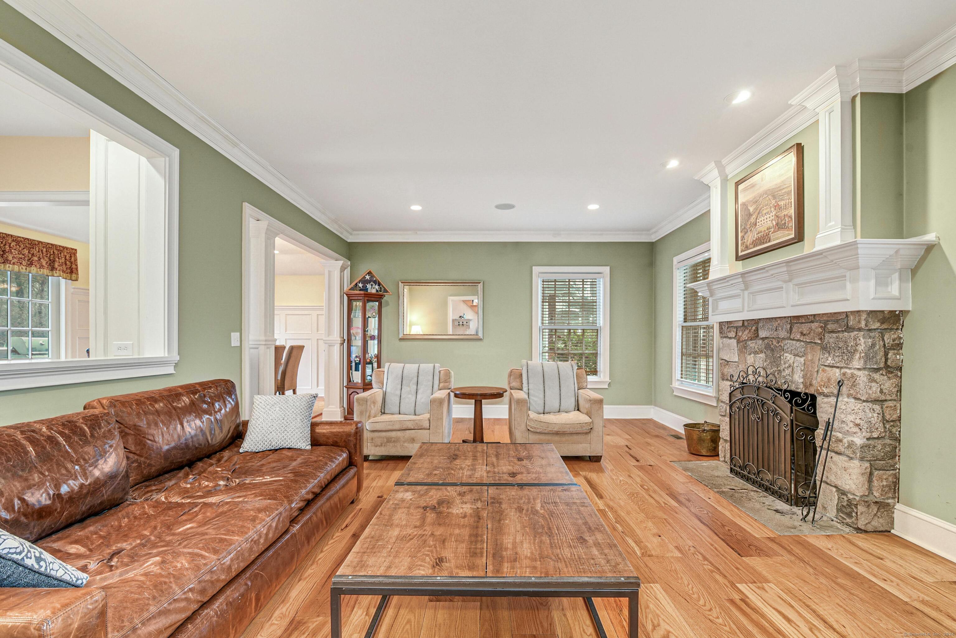 129 West Meadow Road