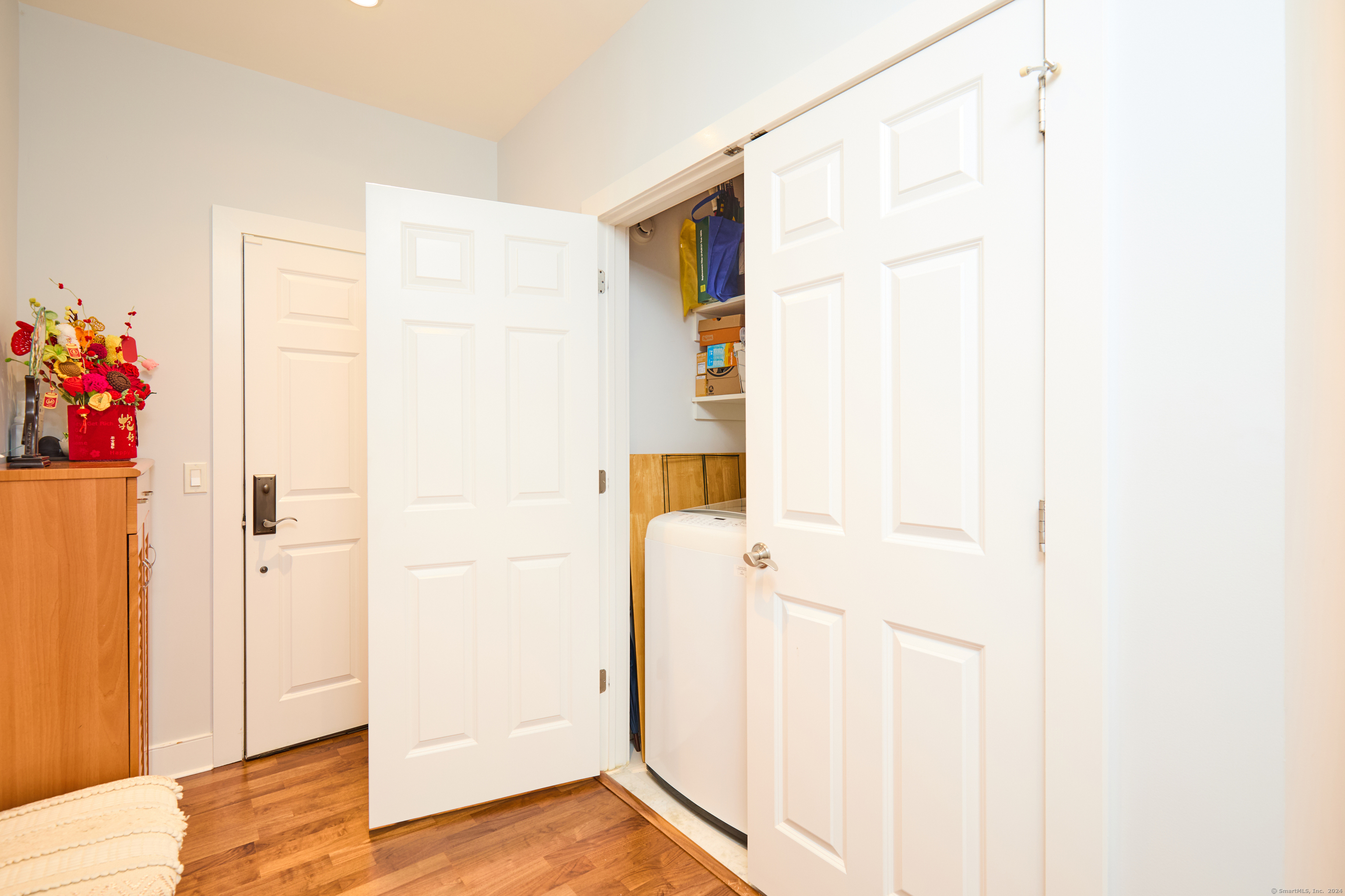 77 Havemeyer Lane 415