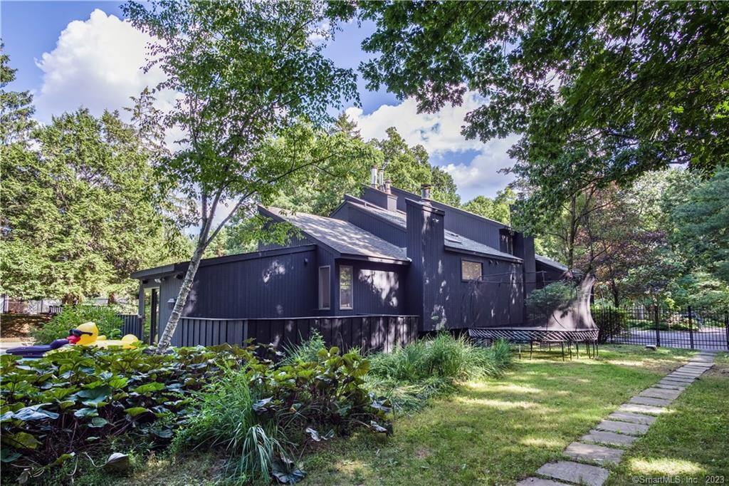 13A Dogwood Lane