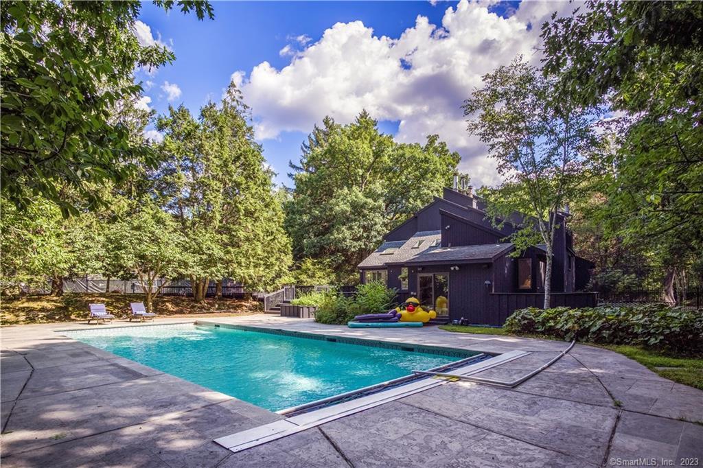 13A Dogwood Lane