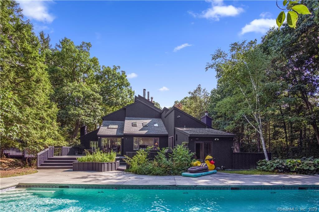 13A Dogwood Lane