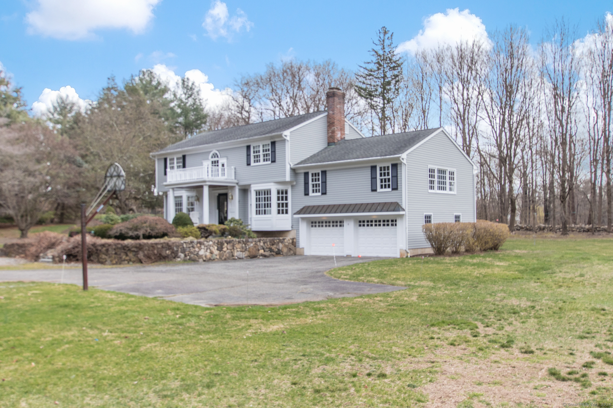 15 Old Boston Road
