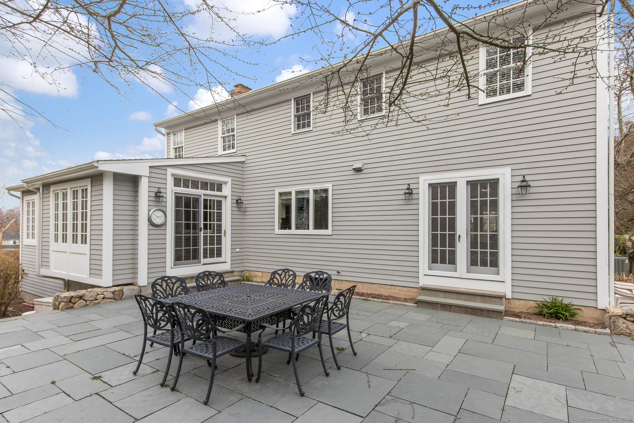 15 Old Boston Road