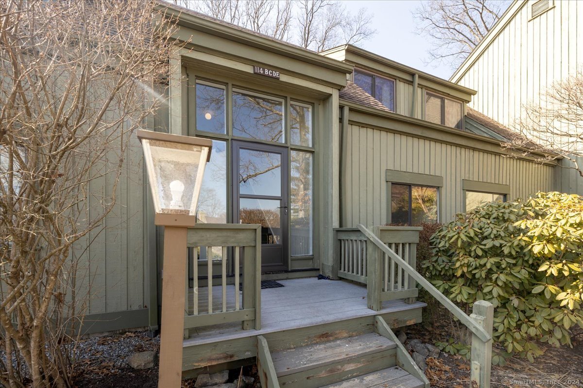 114 Heritage Village E