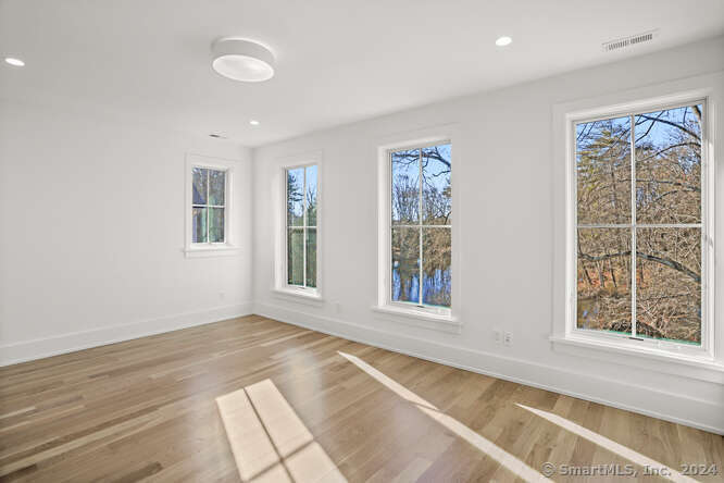 7 White Barns Lane 7