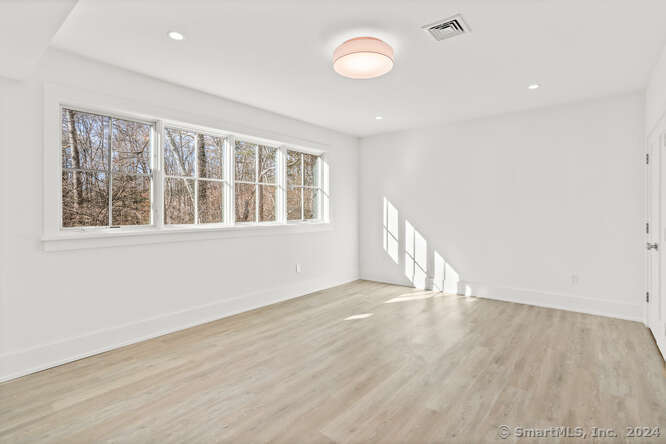 7 White Barns Lane 7
