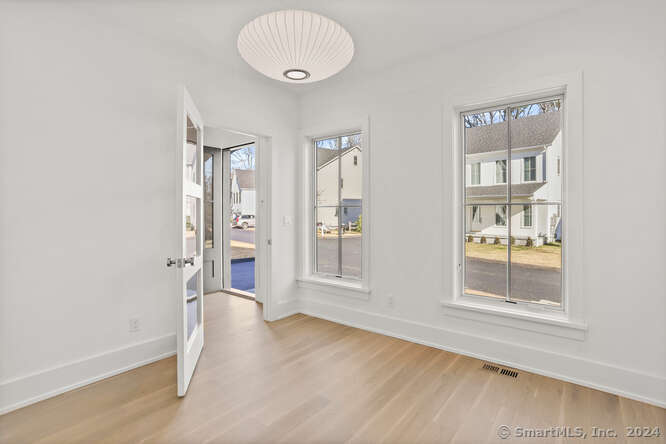7 White Barns Lane 7