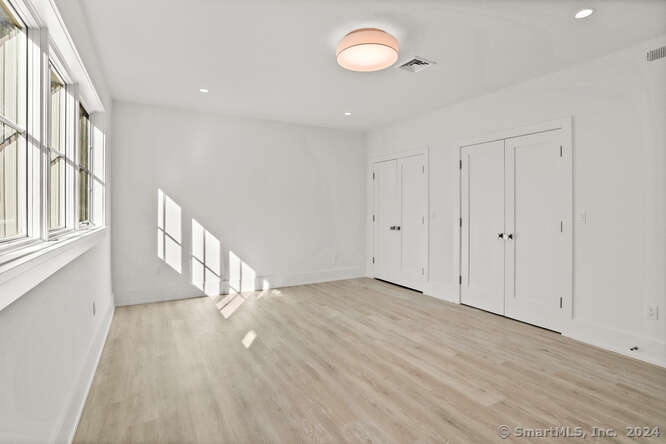 7 White Barns Lane 7