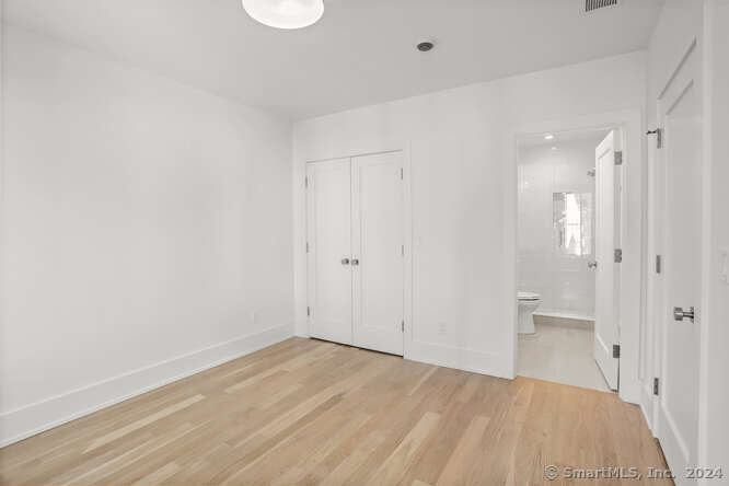 7 White Barns Lane 7