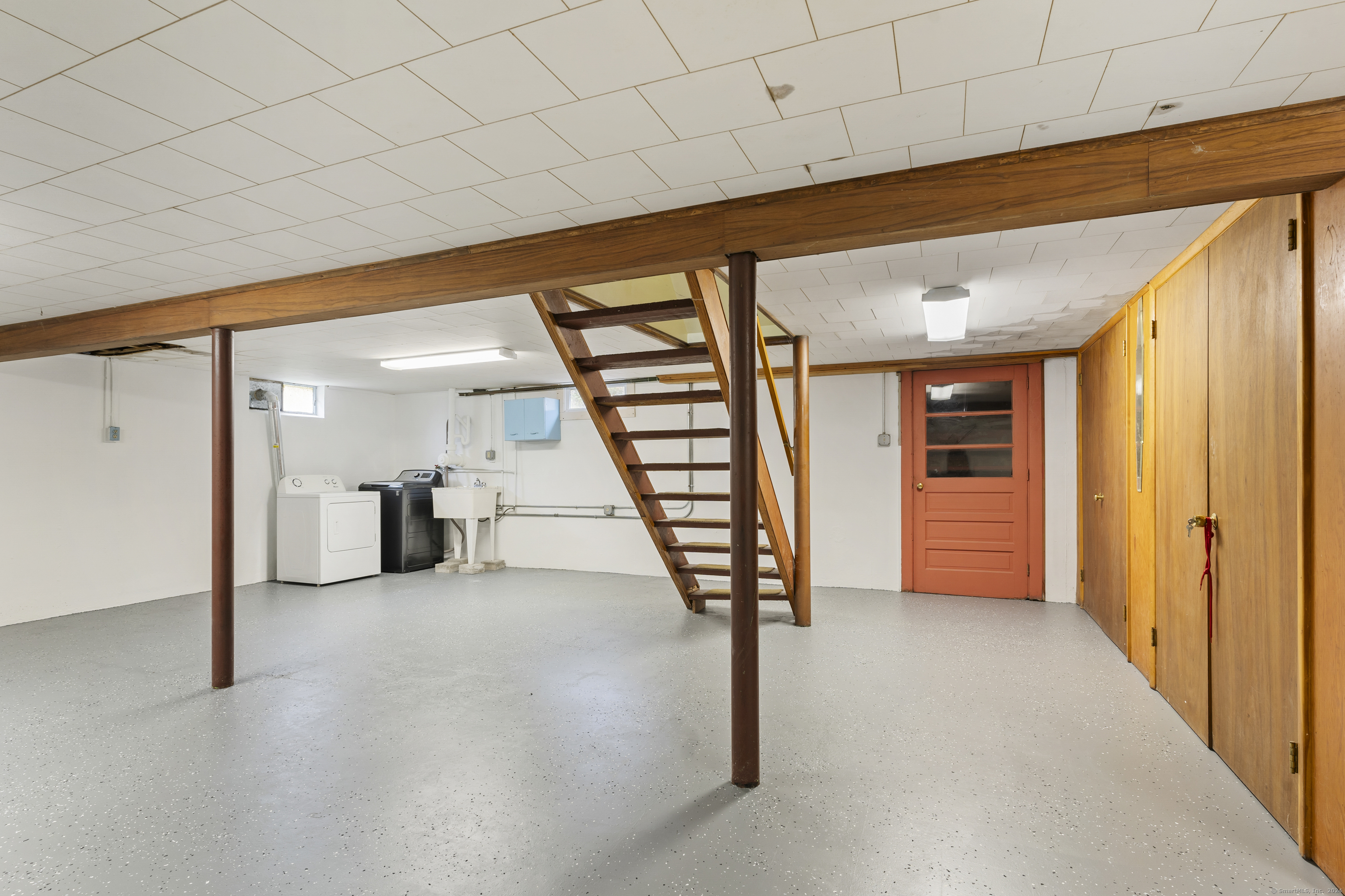 2 Fieldstone Drive