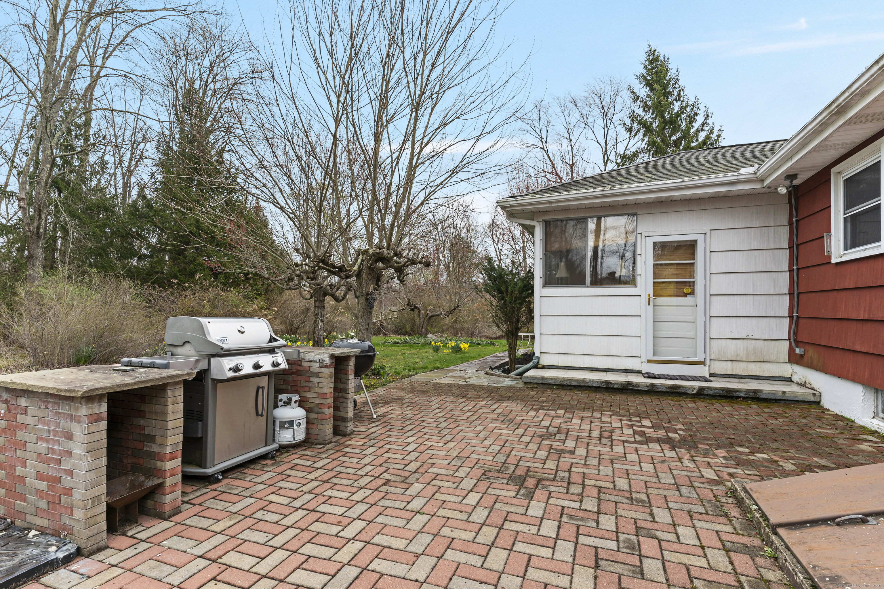 2 Fieldstone Drive