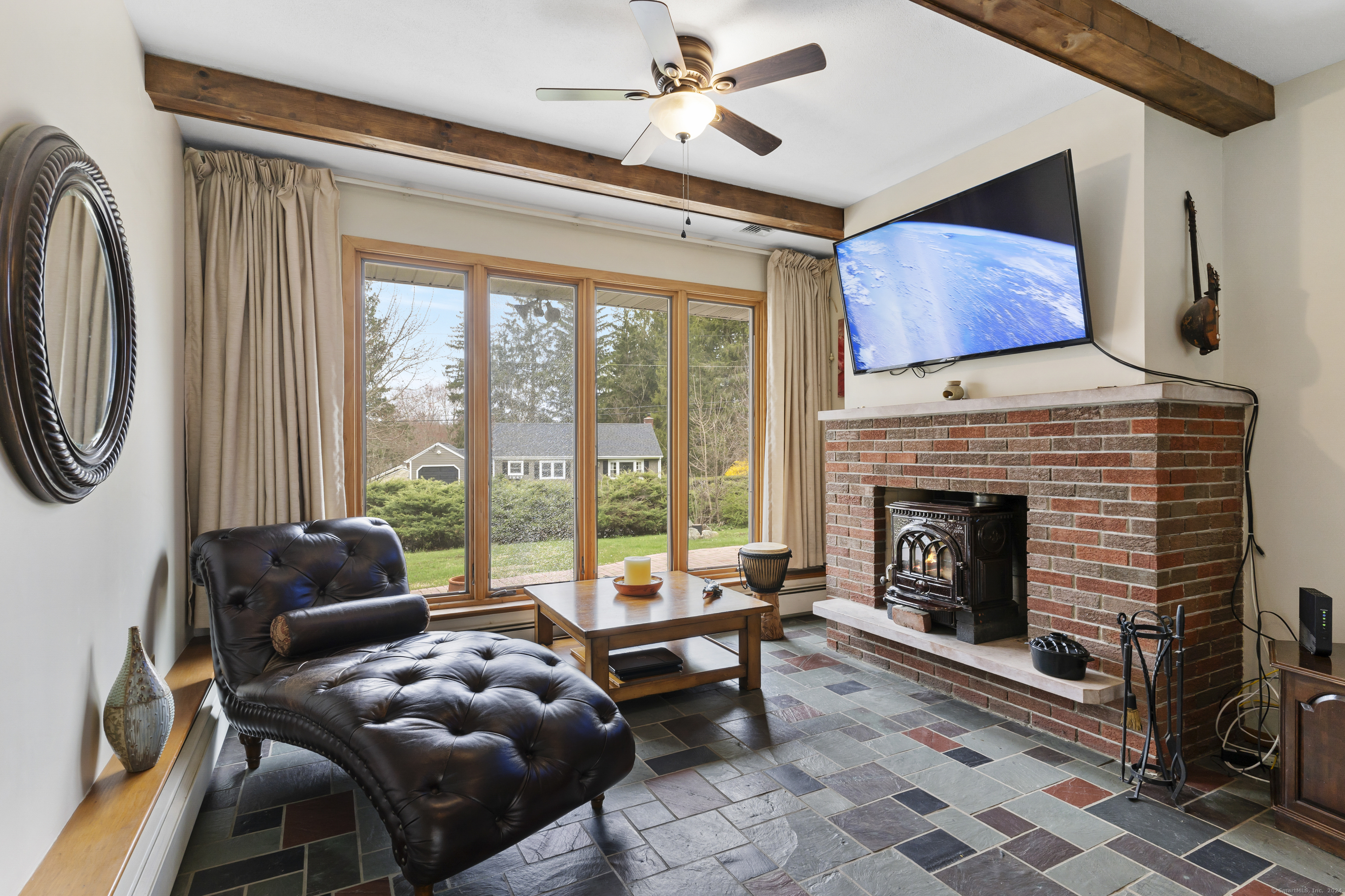 2 Fieldstone Drive