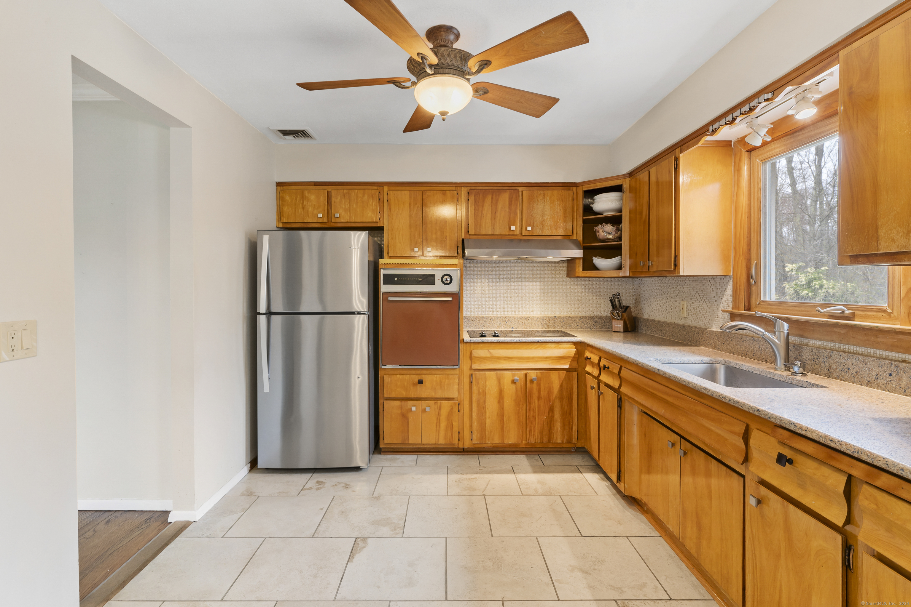 2 Fieldstone Drive