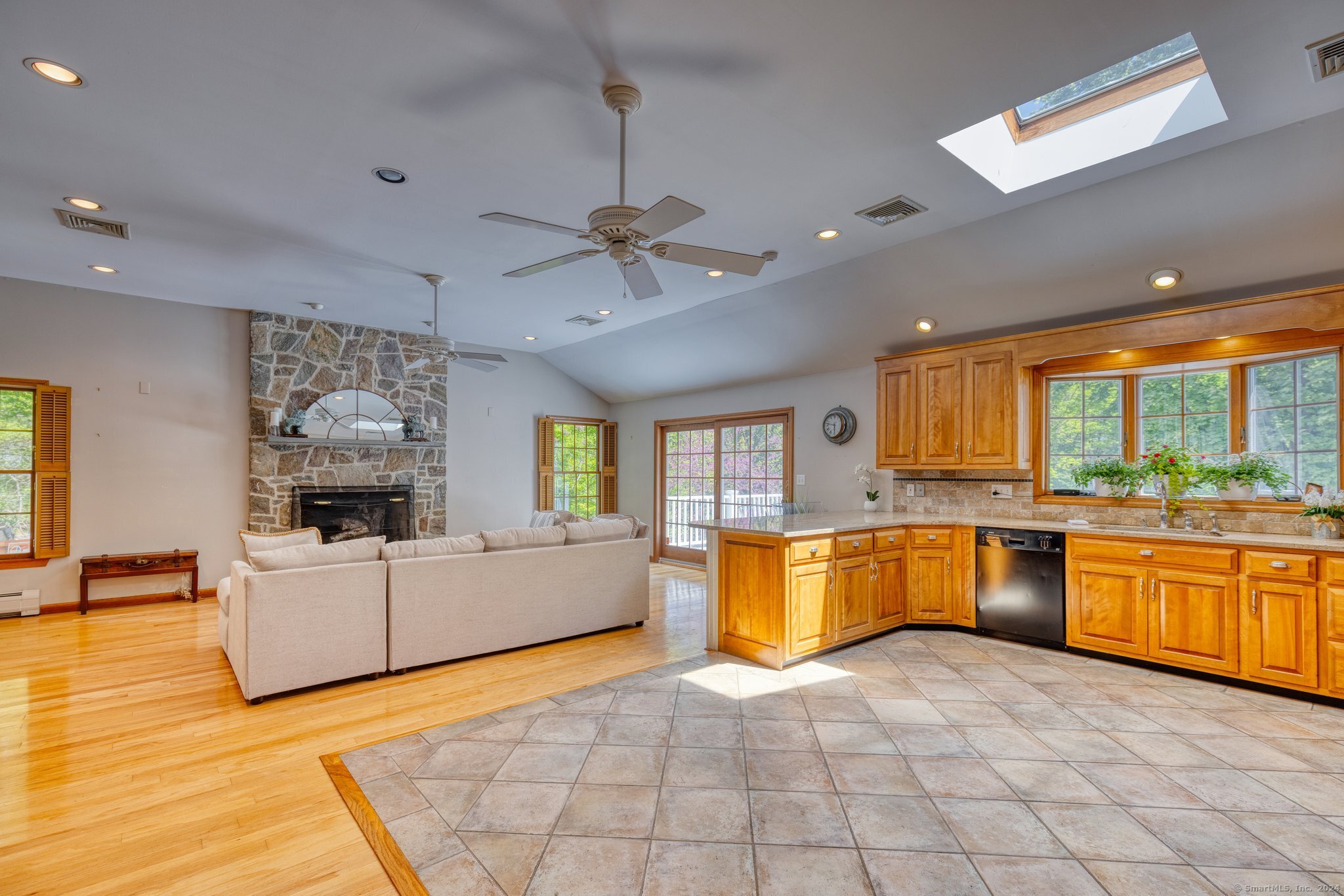 25 Lancelot Road