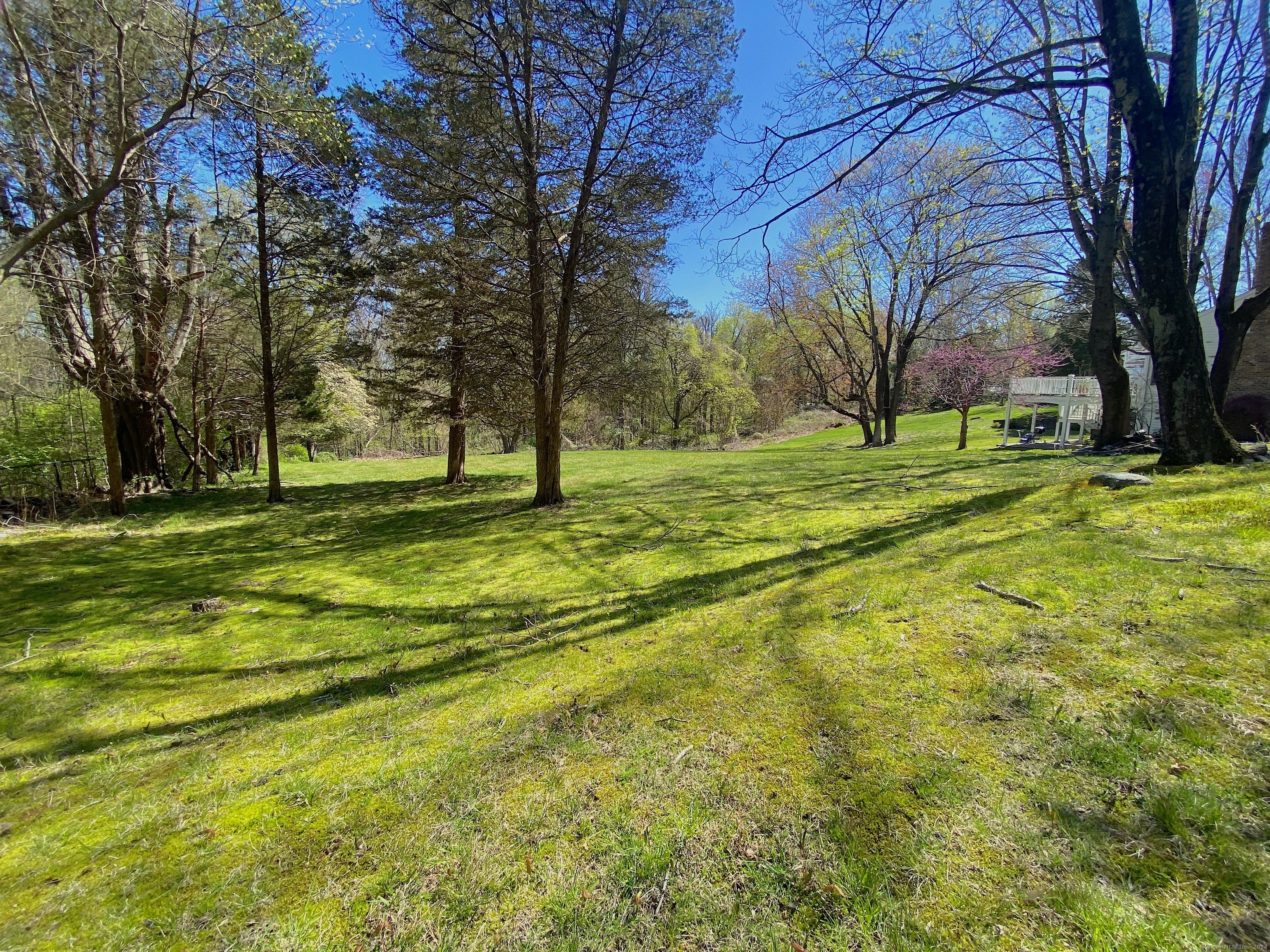 25 Lancelot Road