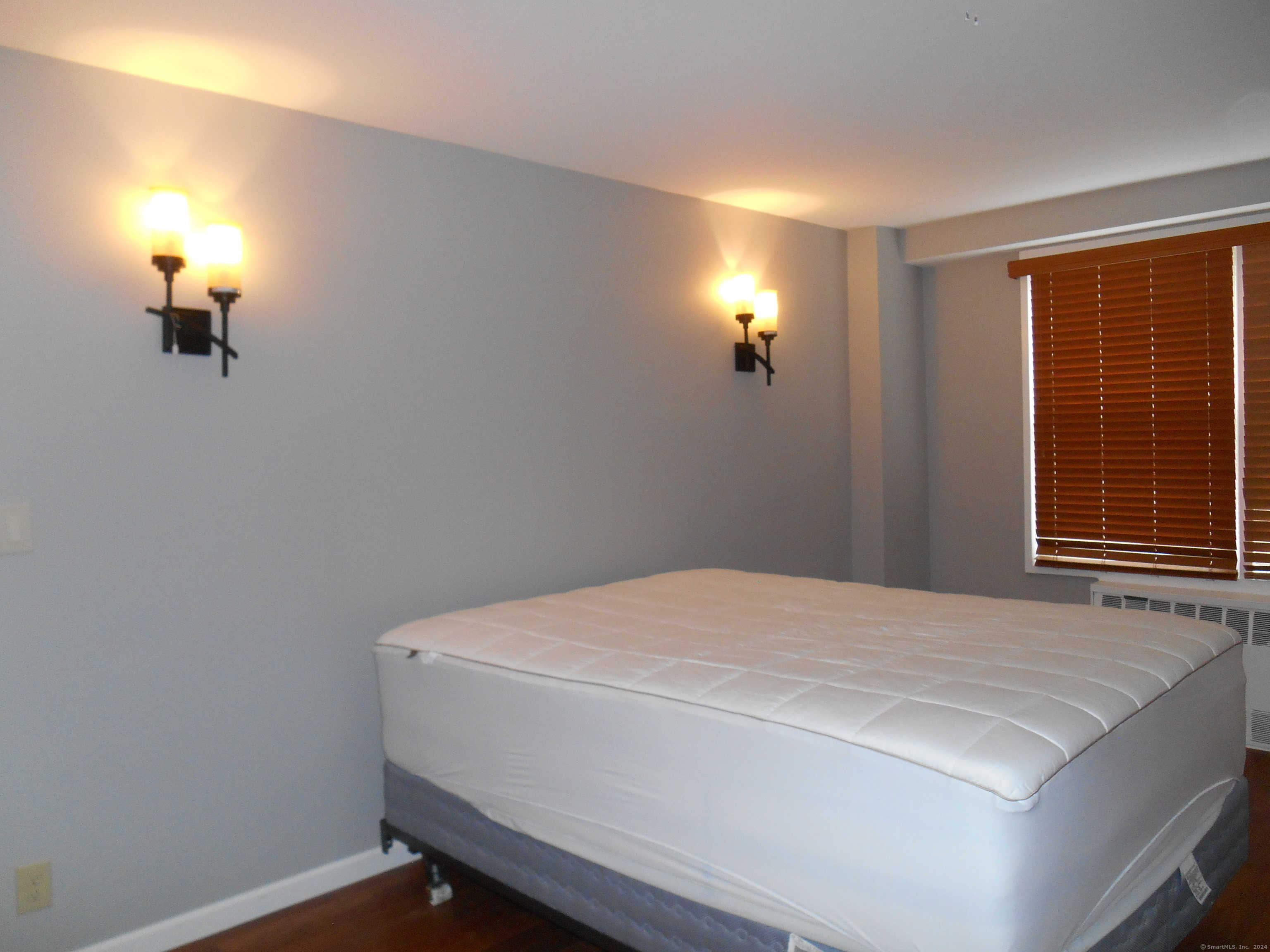 91 Strawberry Hill Avenue 939