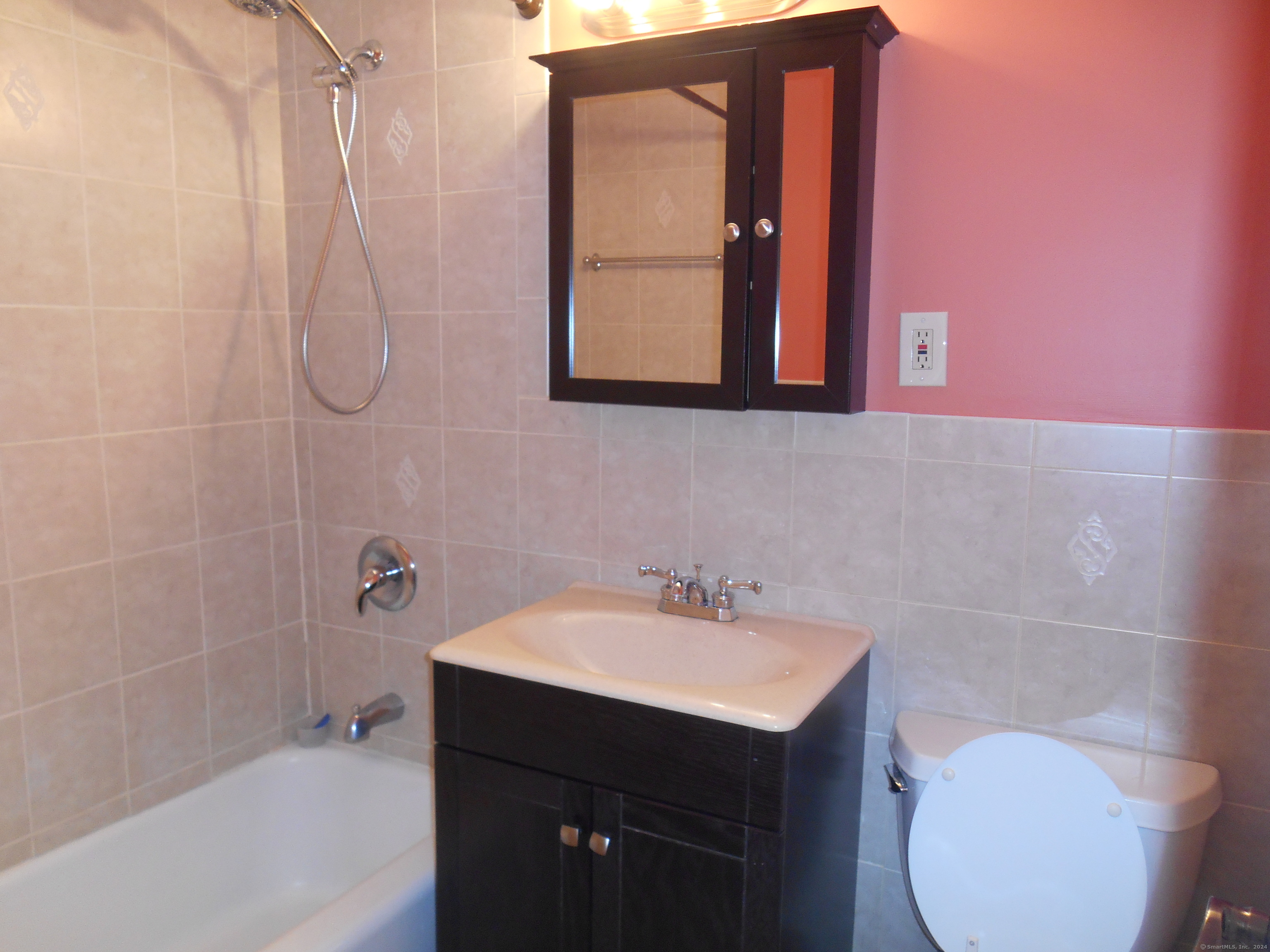 91 Strawberry Hill Avenue 939