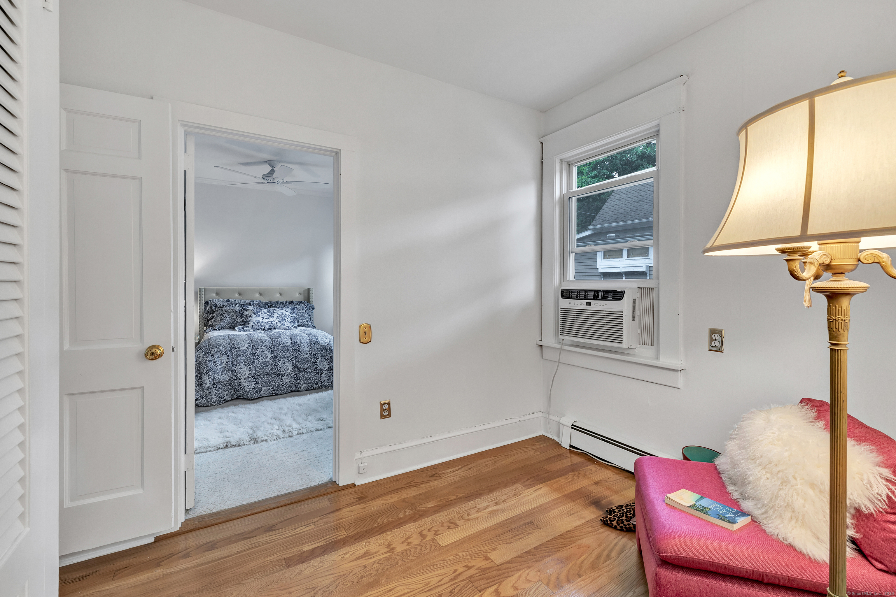 209 Compo Road South